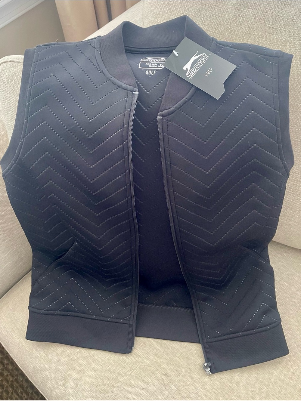 Slazenger Women’s Black Chevron-Quilted Sleeveless Golf Vest